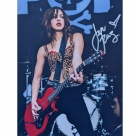 Jen Razavi autograph